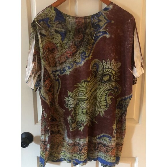Women's Plus Size Top Printed Designs and Paisleys Gold Studded Detail Size 22/2 - Picture 7 of 9